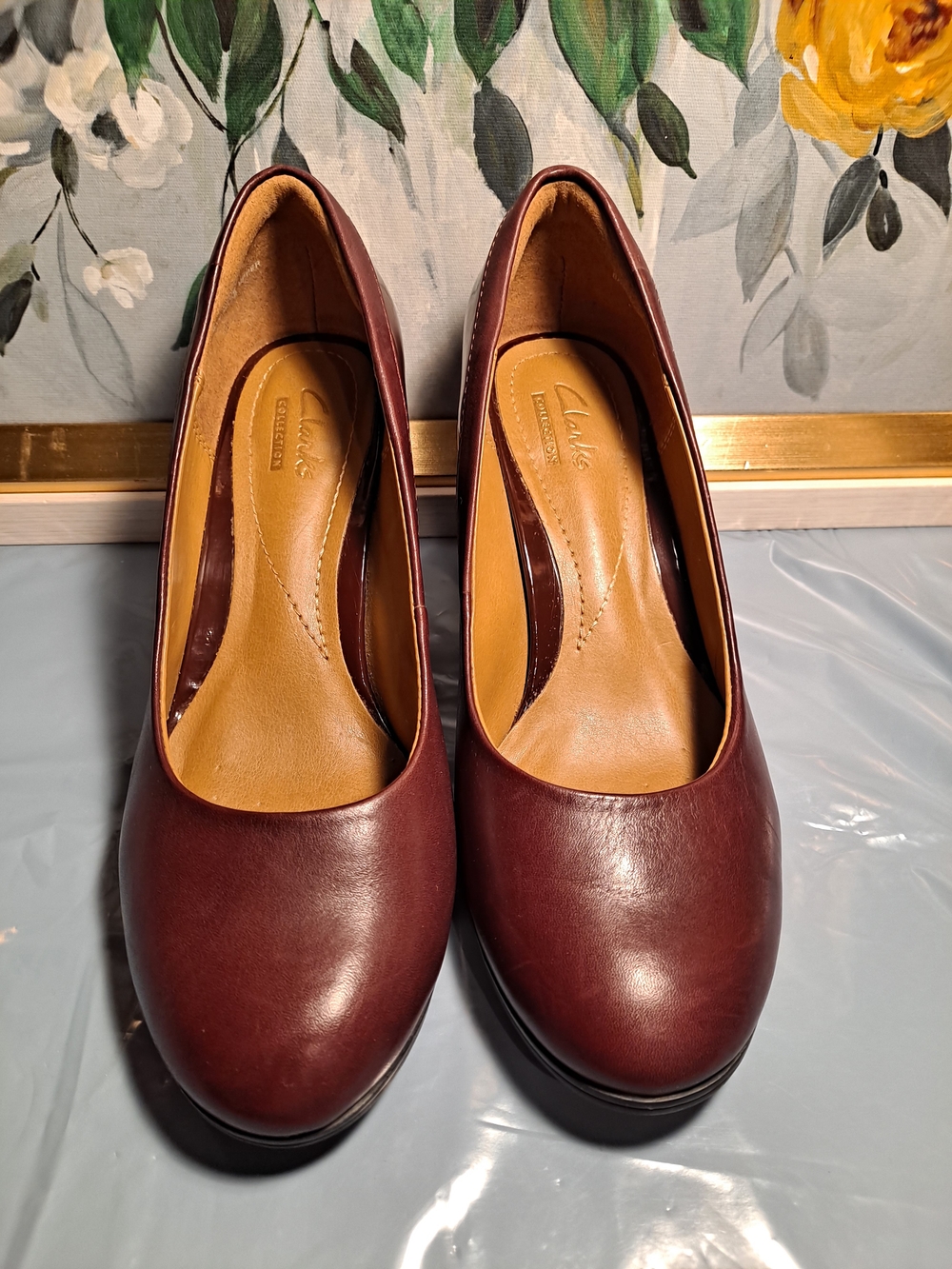 Clarks Collection Tarah Sofia Burgundy Leather & Patent Pump Classic Comfort 6M